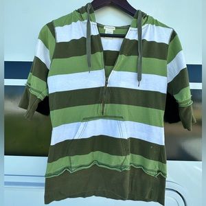 Maurice’s 1/4 sleeve & 1/4 zip Size Medium hoody